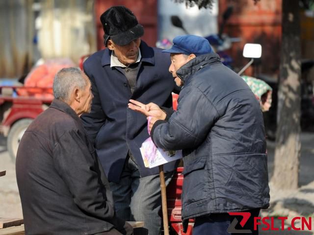 廣東112歲長壽老人感悟：要想身體硬朗不服老，“4個(gè)習(xí)慣”要做好