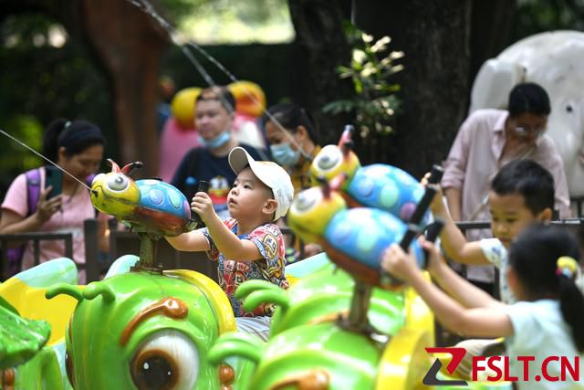 打造社區(qū)兒童“游戲角落”，支持幼兒園設(shè)托班招收2–3歲幼兒……廣東出臺兒童友好城市建設(shè)新政